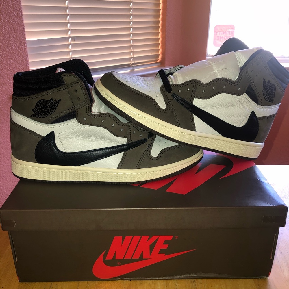 Jordan 1 x Travis Scott High Dark Mocha